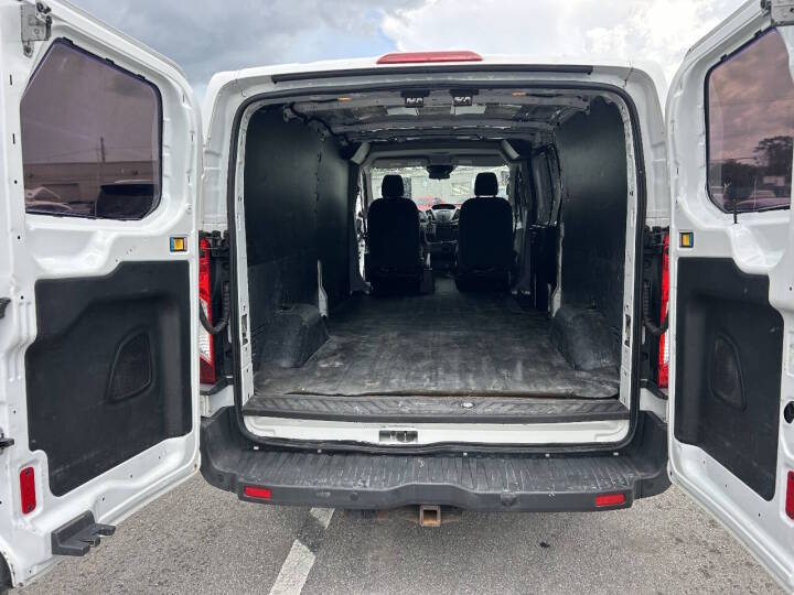 2015 Ford Transit Base - Photo 6
